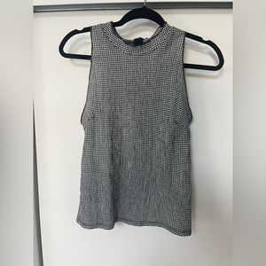 ZARA sleeveless top.  Size Large.  Black & white seersucker fabric.